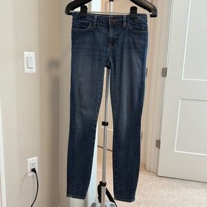 Vintage Tommy Hilfiger Navy blue skinny jeans with subtle fading #skinnyjeans